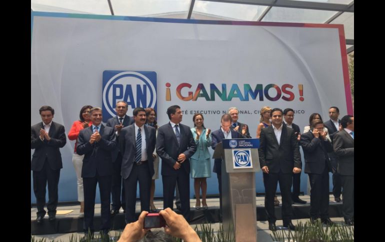 Los ganadores se reunieron en el Comité Ejecutivo del partido para dar su parte electoral. TWITTER / @JosefinaVM