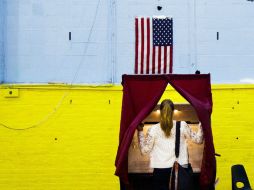 El 14 de junio votan en el Distrito de Columbia. Una casilla instalada en un gimnasio escolar, en Nueva Jersey. EFE / J. Lane