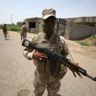 Yihadista se hace estallar en un cuartel militar iraquí