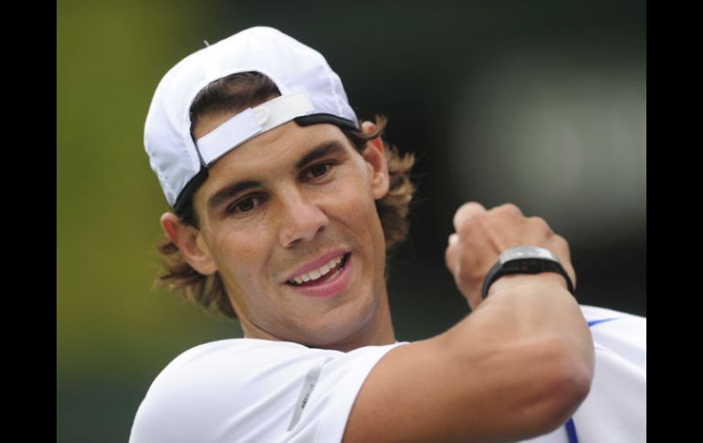 Rafa escribe en Facebook un mensaje en español e inglés, y agradece el apoyo de todos. AP / ARCHIVO