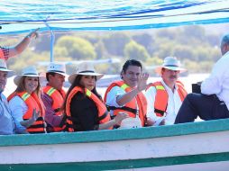 Aristóteles realizó un recorrido en lancha en las costas del Lago de Chapala. ESPECIAL / Aristóteles Sandoval