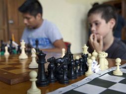 En la infancia pueden advertirse situaciones como el desarrollar un código de comunicación más efectivo que otros pequeños. NTX / ARCHIVO