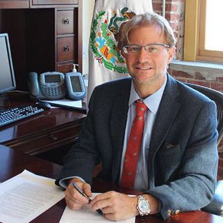 Andrés Roemer da nombre a premio de Microsoft