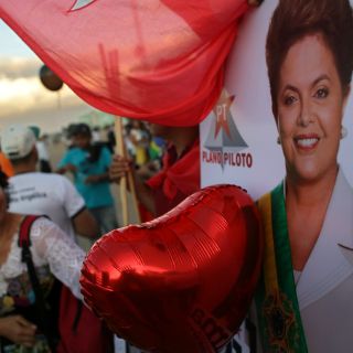 Rousseff sugiere referéndum después de juicio político