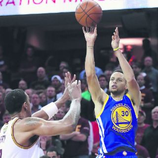 Warriors, a uno del título