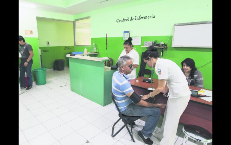 Los directores de los servicios médicos municipales aceptan que se requiere de más equipamiento y personal. EL INFORMADOR /