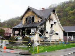 Según las autopsias, los niños murieron de ahogamiento y su madre de las heridas que sufrió por el fuego. AP / ARCHIVO