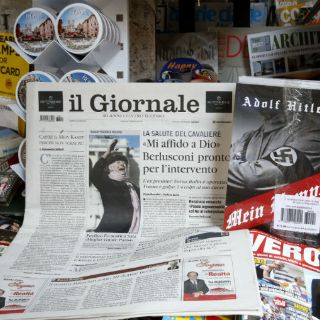 Polémica en Italia por diario que regala 'Mi Lucha', de Hitler
