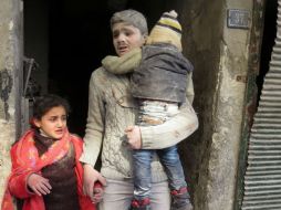 Sin embargo, todavía hay decenas de miles de civiles cercados dentro de la ciudad en la cual hay escasez de alimentos. AFP / ARCHIVO