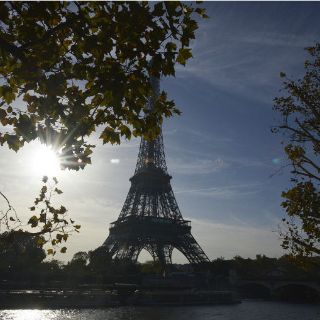 La torre Eiffel se iluminará con los colores del arcoíris