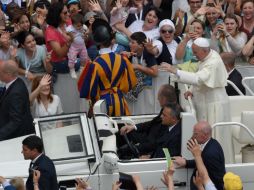 Francisco lamentó cómo la excesiva información con la que contamos va generando paulatinamente la naturalización de la miseria. AFP /  A. Solaro