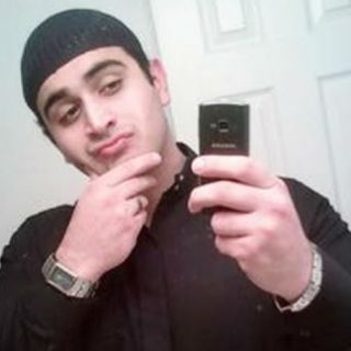 Asesino de Orlando fue 'radicalizado' por Internet, dice el FBI