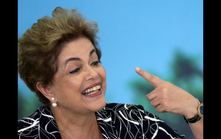 Dilma no depositaba los subsidios a familias más pobres y créditos agrícolas. AP / ARCHIVO