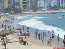 En las anteriores vacaciones se acumuló una derrama económica de 378 millones 939 mil 866 millones. NTX / ARCHIVO