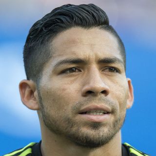 Javier Aquino no entrena con el Tri