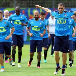 Italia busca su segundo triunfo ante Suecia en la Euro