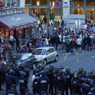 Francia deportará a 20 rusos tras disturbios en la Euro