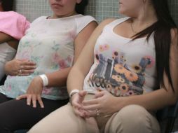 Unas 234 mujeres embarazadas en EU han sido diagnosticadas con zika. AP / ARCHIVO