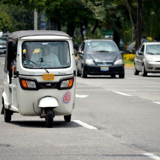 Autoridades analizan el mejor medio para sustituir mototaxis