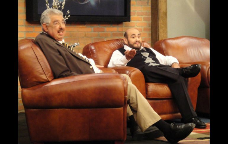 Vivar comparte una imagen de la ''última foto juntos'' en su cuenta de Twitter. TWITTER / @varedg