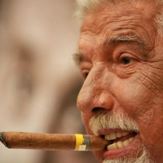 Hijo de Rubén Aguirre confirma la cremación de su padre