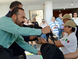 Chávez realizó la entrega de equipamiento a 25 elementos que integrarán la Unidad con capacidades para procesar lugar de intervención. TWITTER / @SergioChavez_D