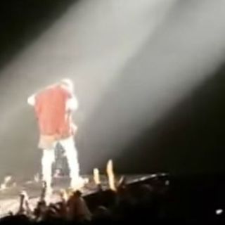 Difunden video de caída de Justin Bieber durante concierto