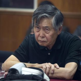 Fujimori permanecerá en clínica al menos hasta el domingo