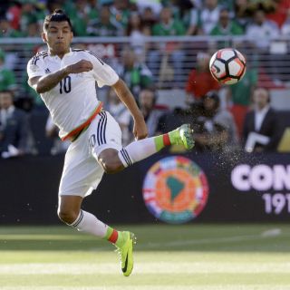 'Tecatito' Corona reafirma confianza en Osorio