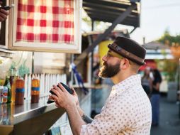 Los llamados 'Foodtrucks' luchan contra la feroz competencia de las grandes cadenas de comida rápida. SUN /