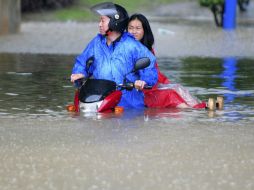 En algunas zonas, el nivel del agua ha crecido hasta alcanzar 1.43 metros por encima del nivel de seguridad. AP /