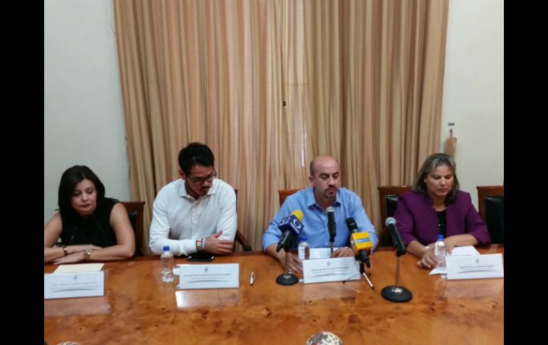 Del Toro señaló que esta propuesta busca poner orden en el sistema de justicia administrativa y controlar los actos de corrupción. TWITTER / @DipCiudadanos