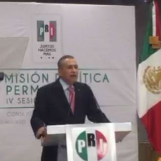 Beltrones renuncia a la dirigencia del PRI