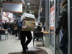 Las sanciones impiden a personas o entidades europeas comprar o vender nuevos bonos emitidos por cinco bancos rusos. AP / ARCHIVO