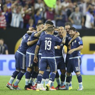 Argentina llega a la final de Copa América con bajas