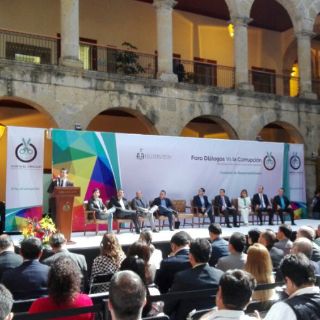 Firman pacto contra corrupción en el Congreso