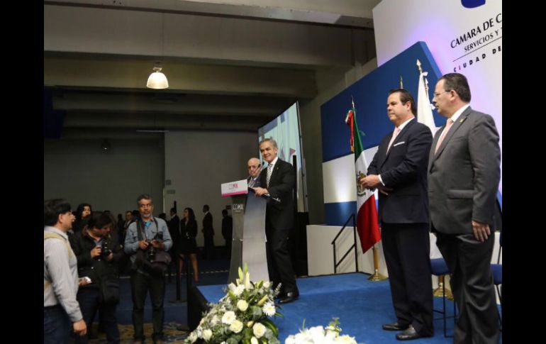 Miguel Ángel Mancera, durante el Foro ''Crece tu Empresa''. TWITTER / @ManceraMiguelMX