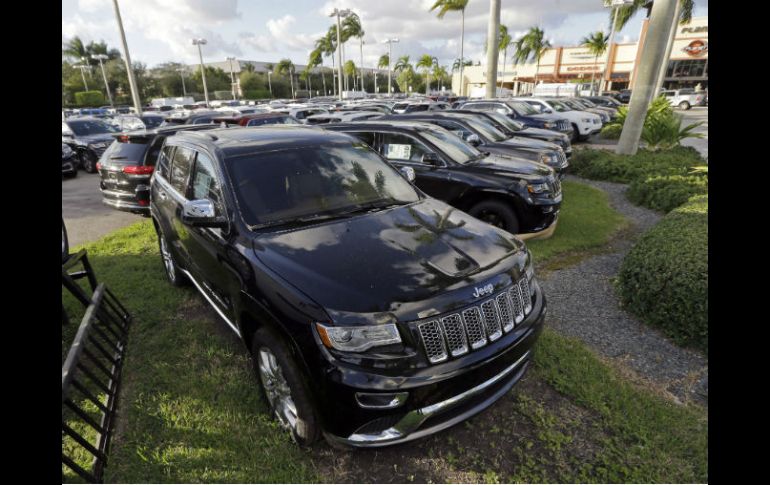 A partir del 24 de junio, Fiat Chrysler mandará correos para que los propietarios agenden sus citas de servicio. AP / ARCHIVO