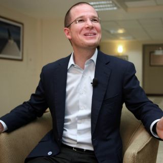 Anaya pide a alcaldes electos ser 'gente decente'