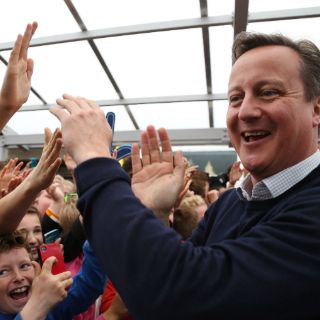 Diputados conservadores dan apoyo a David Cameron