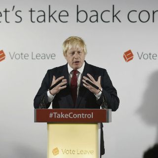 No hay prisa por salir de la UE, dice promotor del 'Brexit'