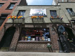 El Stonewall Inn es bar tradicionalmente frecuentado por hombres homosexuales desde su apertura en 1967. AP / ARCHIVO