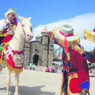 Los rostros de la tradición tastoan