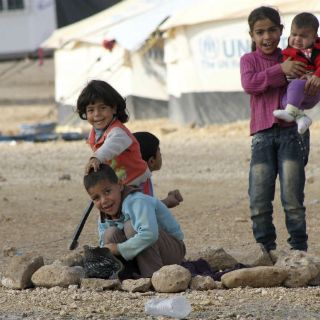 Denuncian 'situación crítica' de desplazados sirios en Jordania