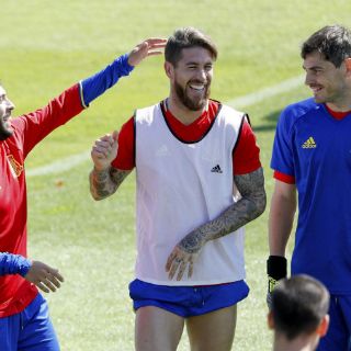 Italia y España, en duelo a muerte en octavos de Eurocopa