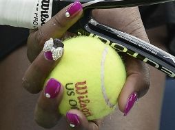 Existe infinidad de técnicas en tercera dimensión, pintura y con aplicaciones de pedrería. EFE / ARCHIVO