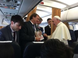 Agrega que debe ofrecer disculpas por haber bendecido tantas armas, además del trato 'escandaloso' que se les da. NTX / A. Beltramo