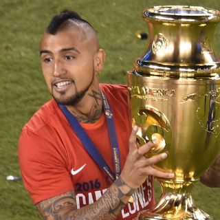 Arturo Vidal lamenta la salida de Messi