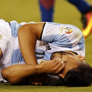 El 'Kun' asegura que varios jugadores seguirían el ejemplo de Messi