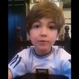 Niño manda conmovedor mensaje a Messi
